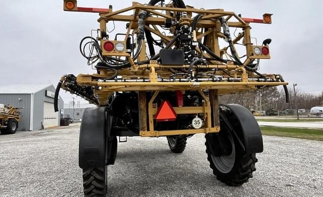 Image of RoGator RG1300C equipment image 4