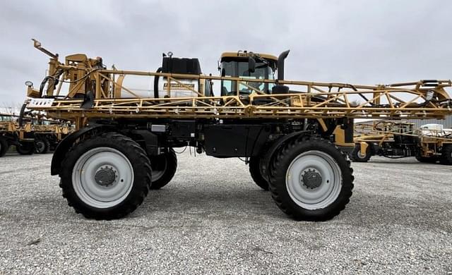 Image of RoGator RG1300C equipment image 2