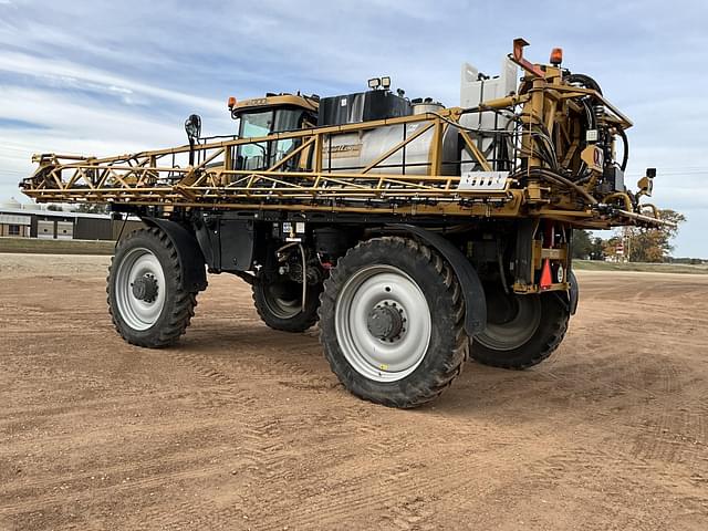 Image of RoGator RG1300C equipment image 2