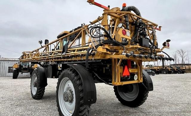 Image of RoGator RG1300C equipment image 3