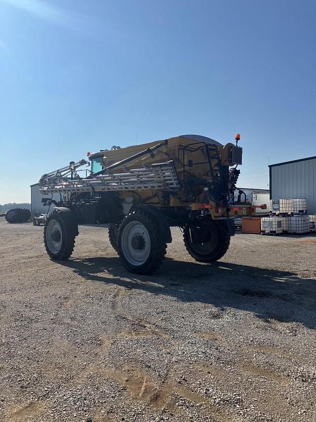 Image of RoGator RG1300 equipment image 1