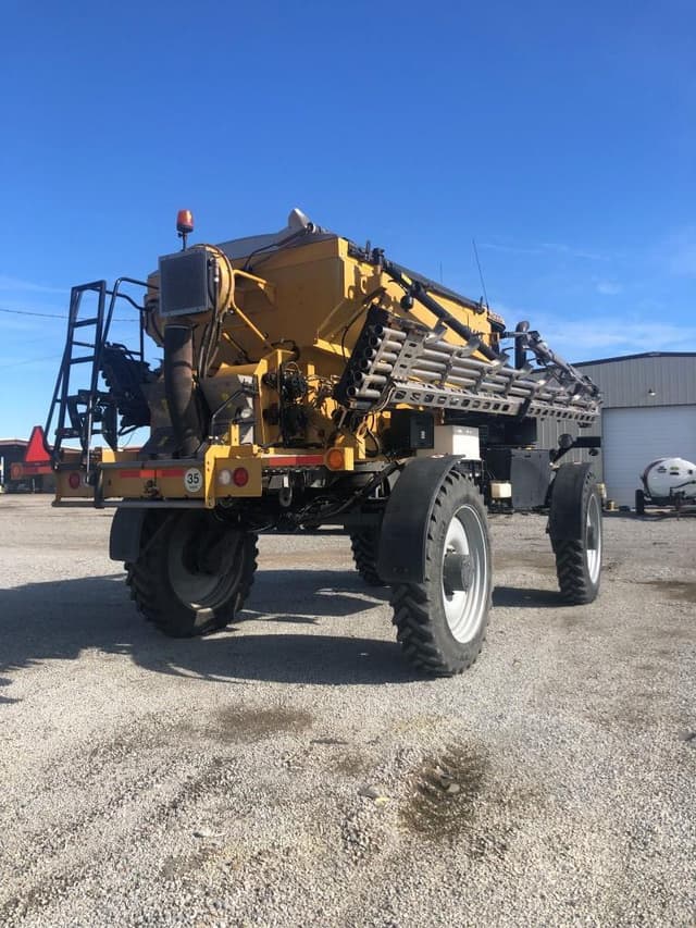 Image of RoGator RG1300C equipment image 2