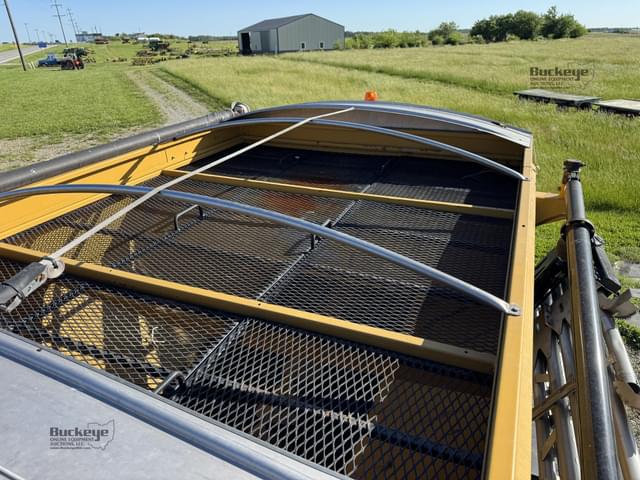 Image of RoGator RG1300C equipment image 2