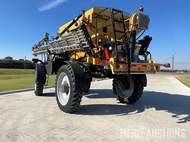 Image of RoGator RG1300C equipment image 4