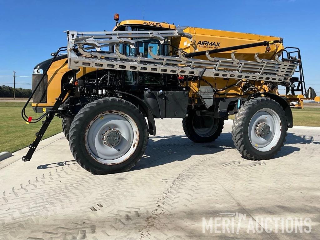 Main image RoGator RG1300C