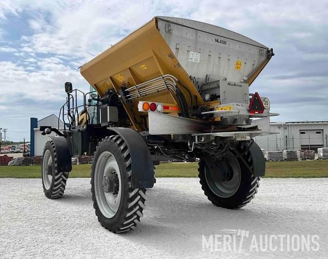 Image of RoGator RG1300C equipment image 2