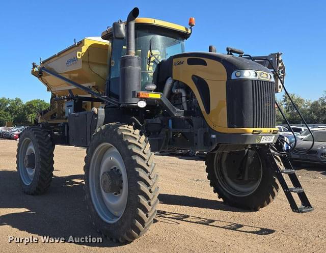 Image of RoGator RG1300C equipment image 2