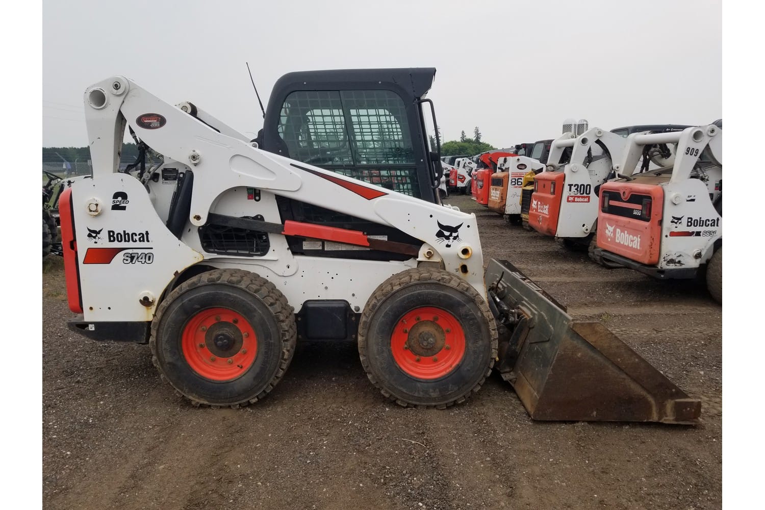 2020 Bobcat S740 Equipment Image0