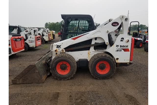Image of Bobcat S740 equipment image 1