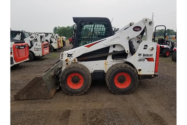 Image of Bobcat S740 equipment image 1