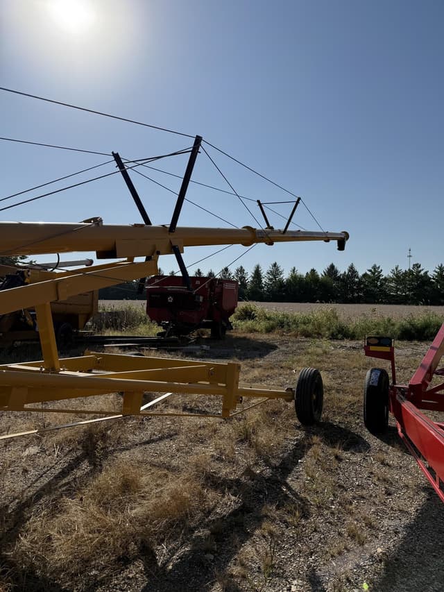 Image of Sheyenne 1410 equipment image 2