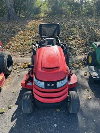 Image of Simplicity Broadmoor equipment image 2