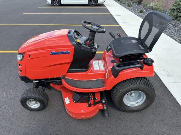 2020 Simplicity Broadmoor Equipment Image0