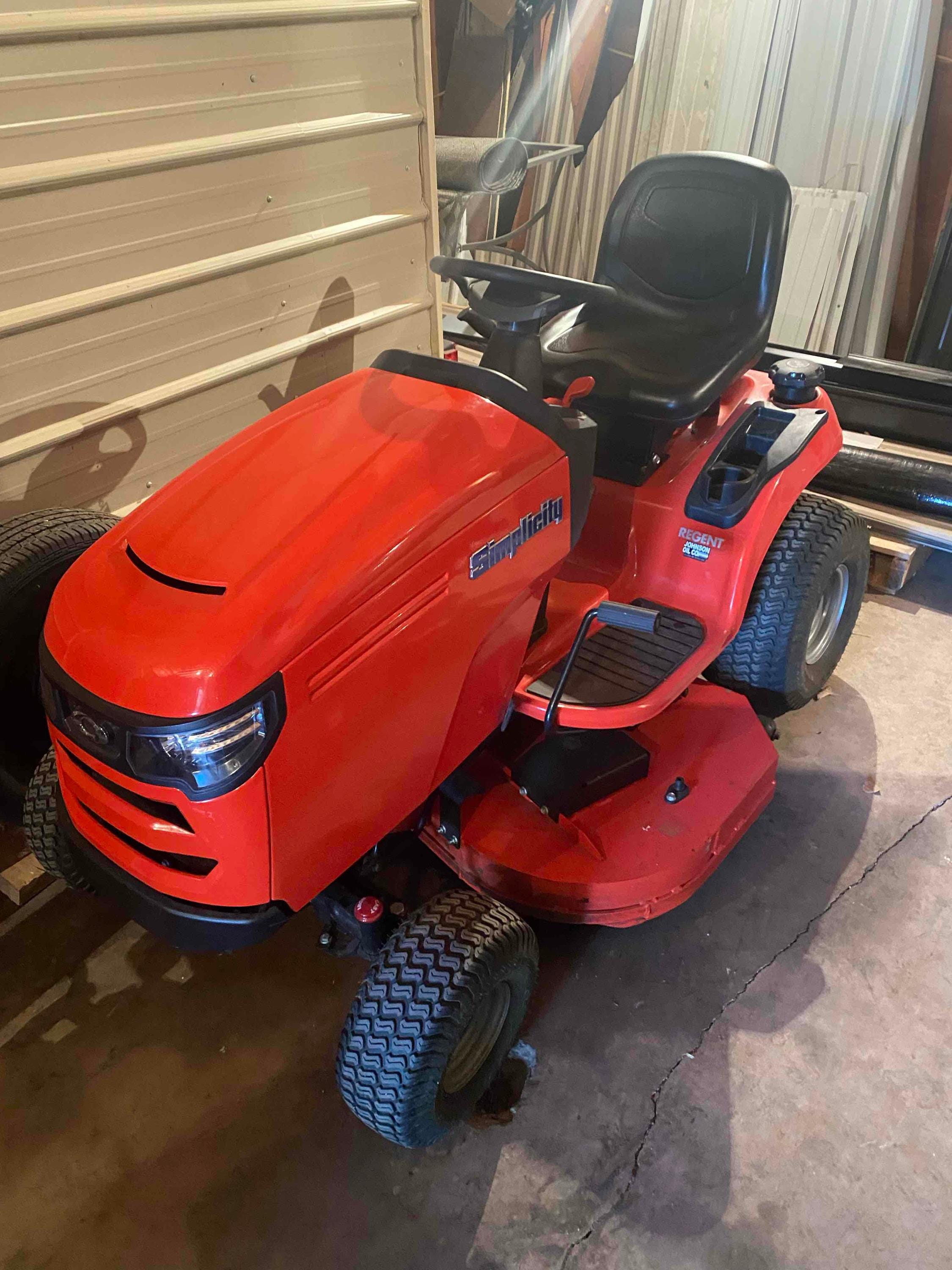 Main image Simplicity Regent