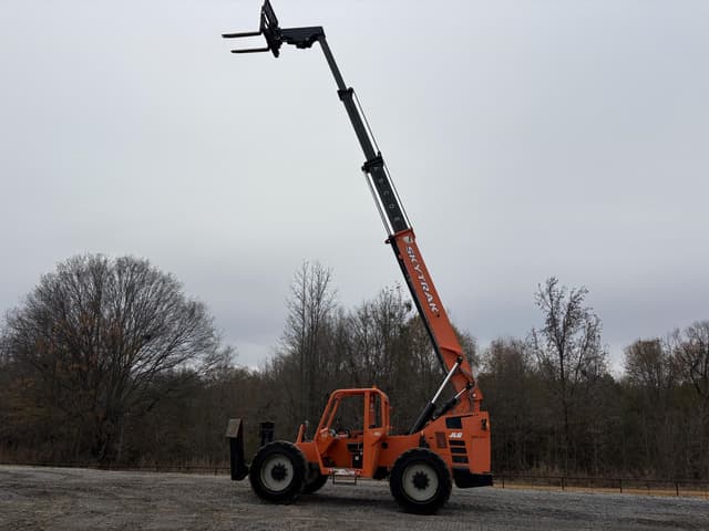 Image of Skytrak 10054 equipment image 4
