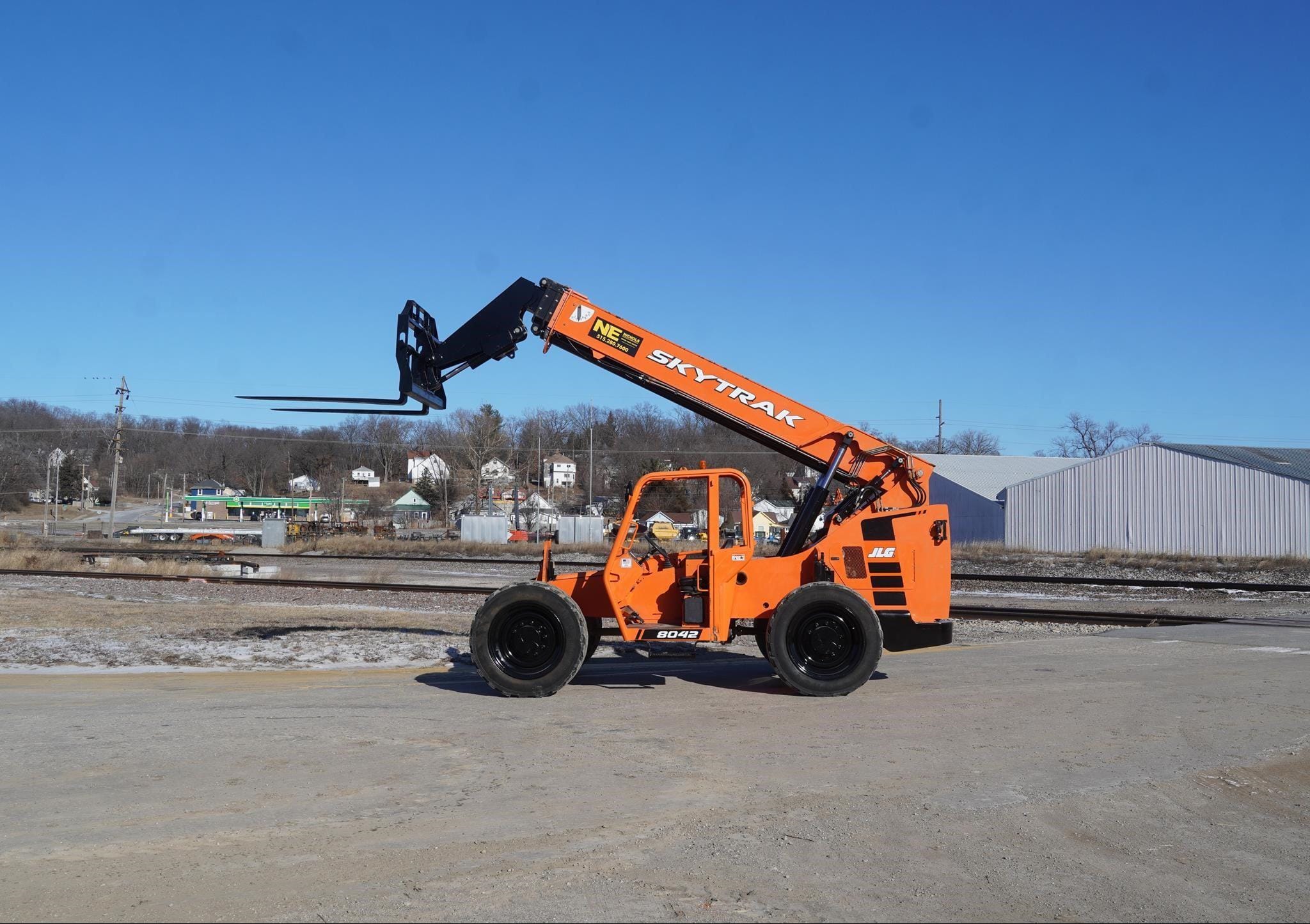 2020 Skytrak 8042 Equipment Image0