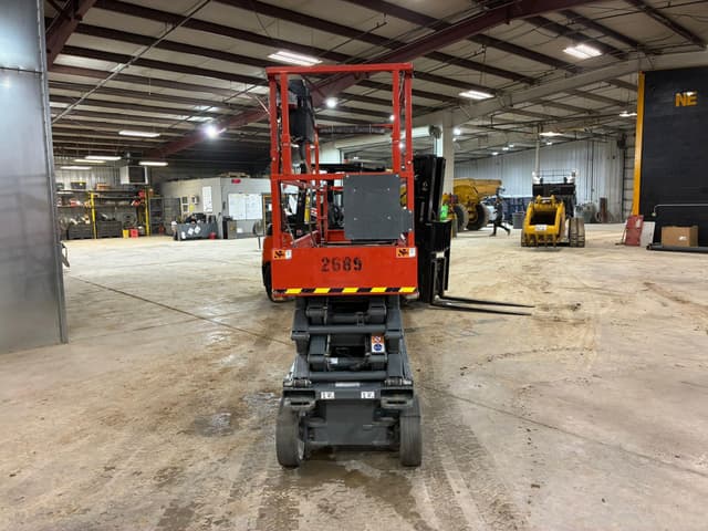 Image of Sky Jack SJ3226 equipment image 2