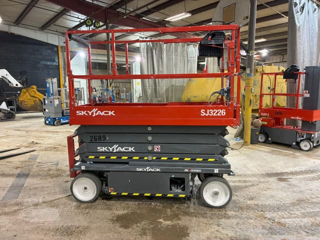 Image of Sky Jack SJ3226 equipment image 4