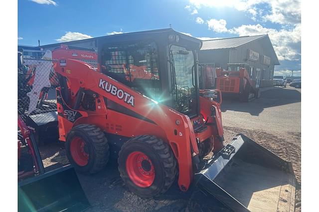 Image of Kubota SSV65 equipment image 2