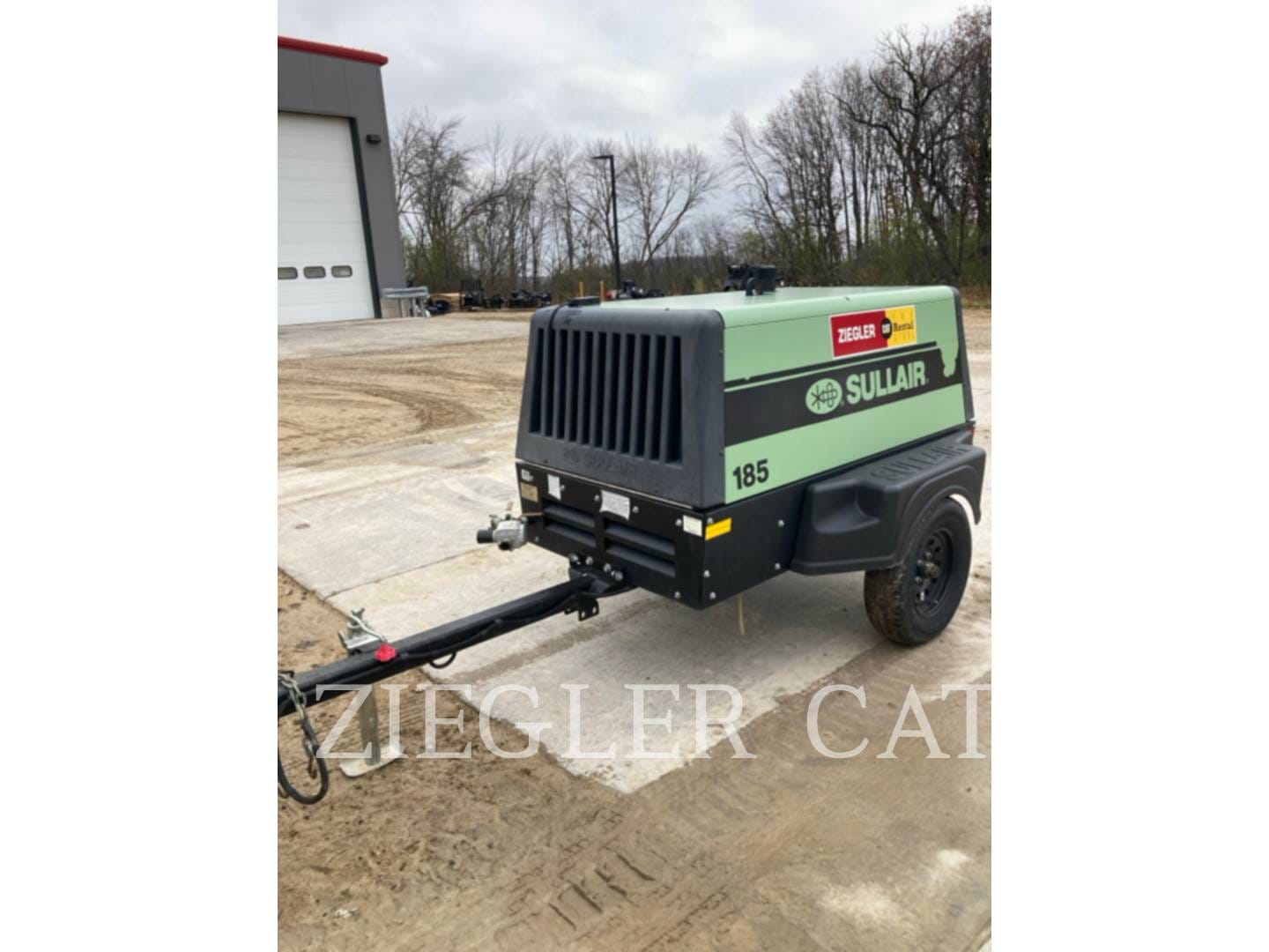 2020 Sullair 185 Equipment Image0