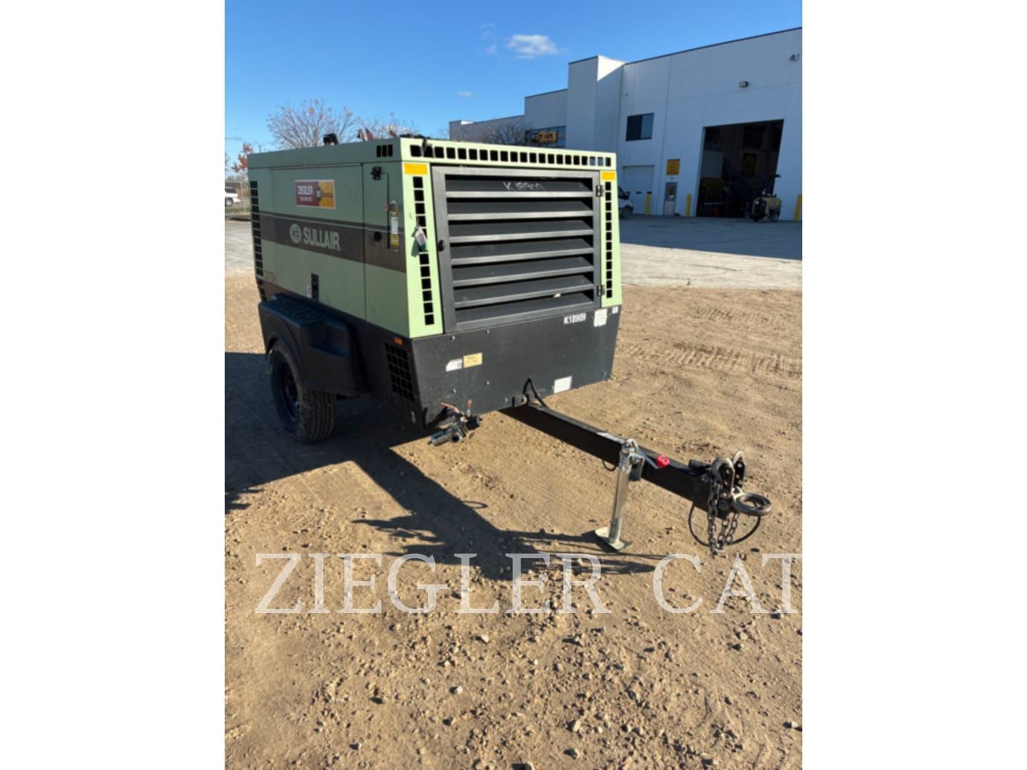 2020 Sullair 375H Equipment Image0