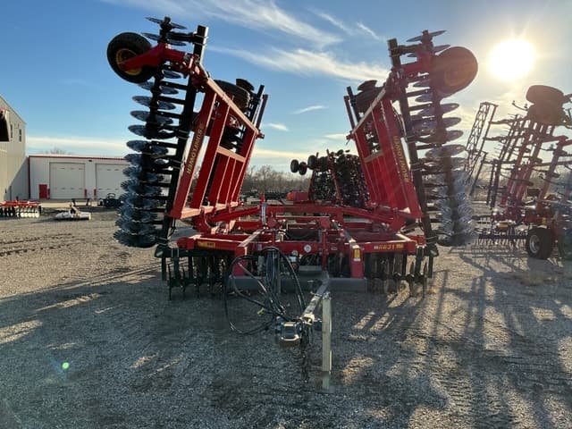 Image of Sunflower 6631 equipment image 1