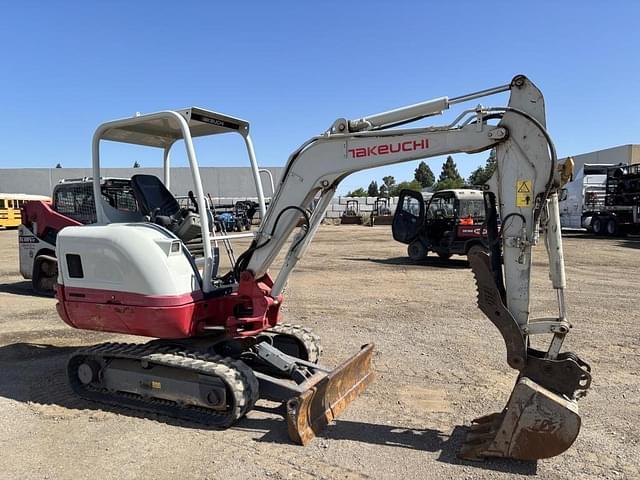 Image of Takeuchi TB230 equipment image 1