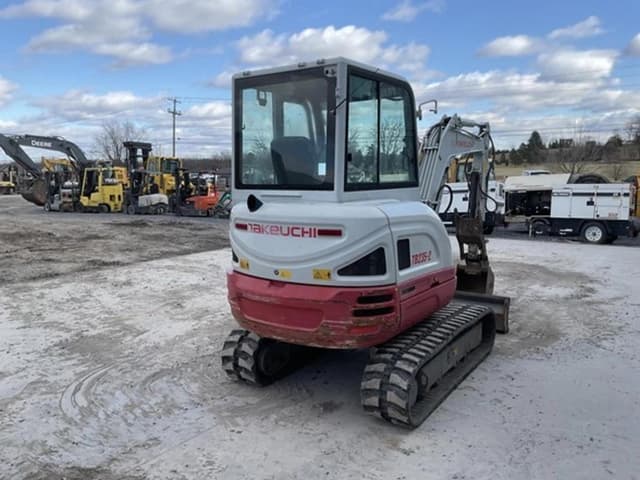 Image of Takeuchi TB235-2 equipment image 3