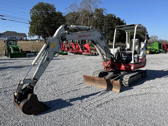 Image of Takeuchi TB240 equipment image 2