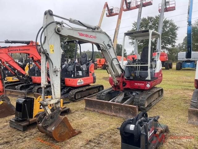 Image of Takeuchi TB240 equipment image 1