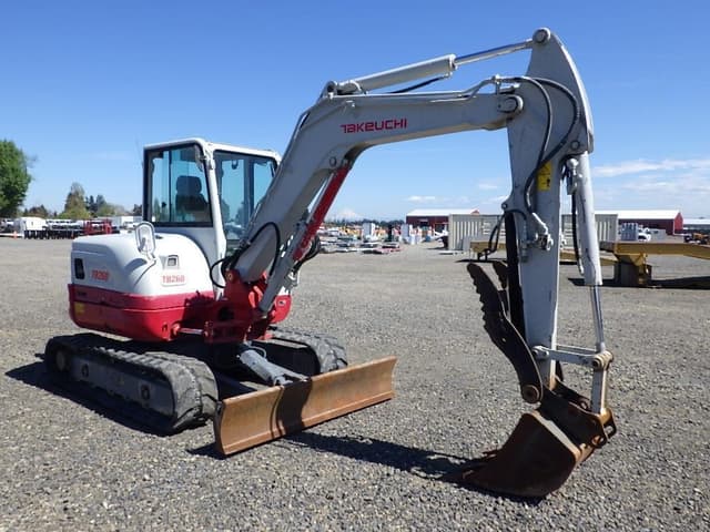 Image of Takeuchi TB260 equipment image 1