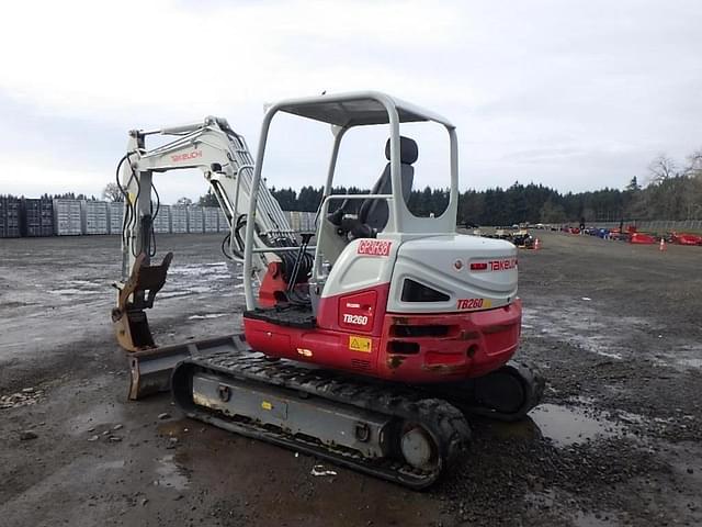 Image of Takeuchi TB260 equipment image 4