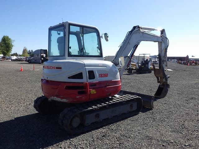 Image of Takeuchi TB260 equipment image 3