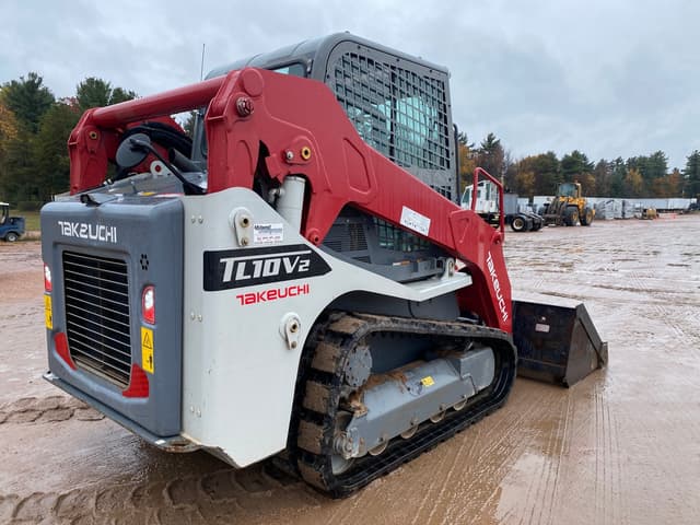 Image of Takeuchi TL10V2 equipment image 4
