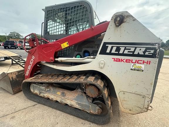 Image of Takeuchi TL12 equipment image 3