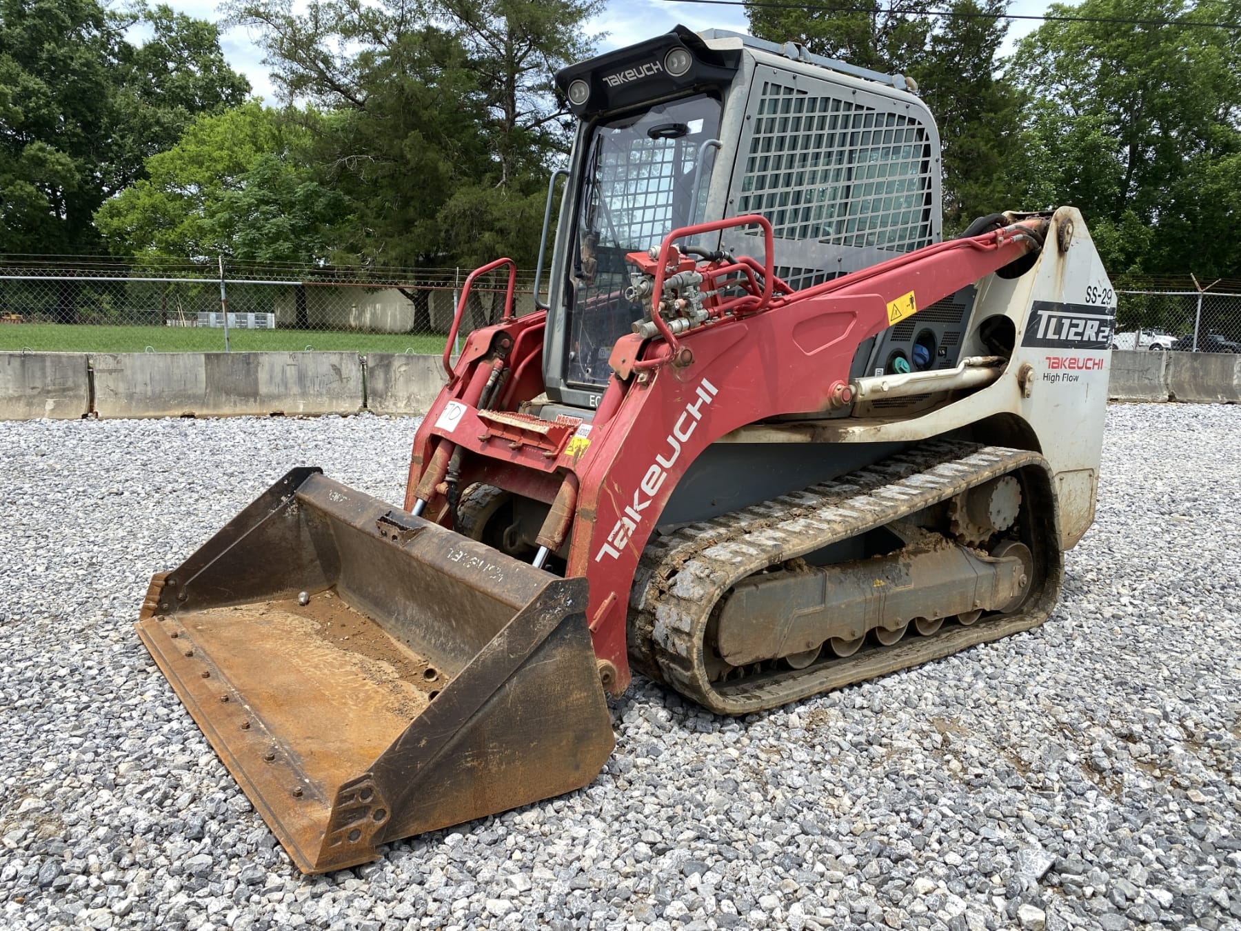2020 Takeuchi TL12R2 Equipment Image0