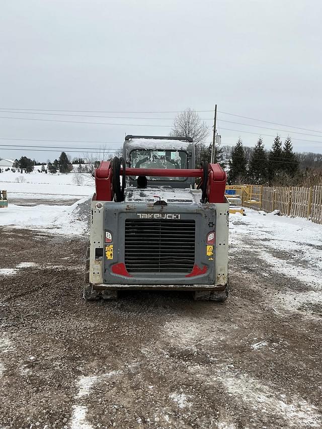 Image of Takeuchi TL12V2 equipment image 3