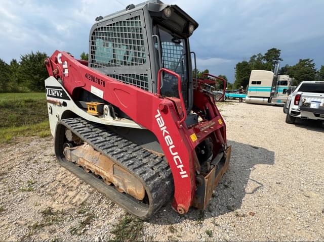 Image of Takeuchi TL12V2 equipment image 3