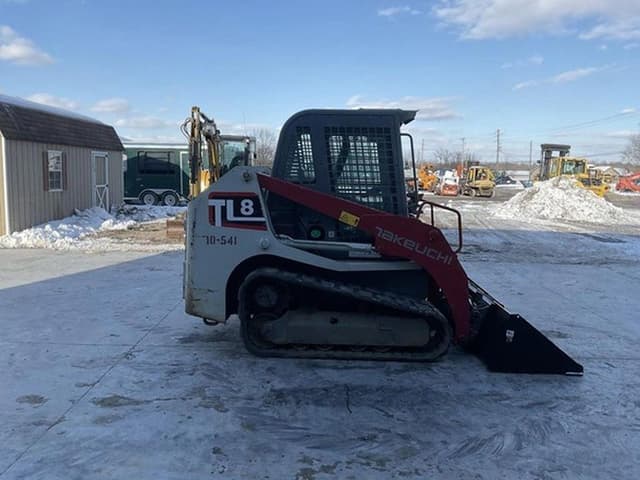 Image of Takeuchi TL8 equipment image 4
