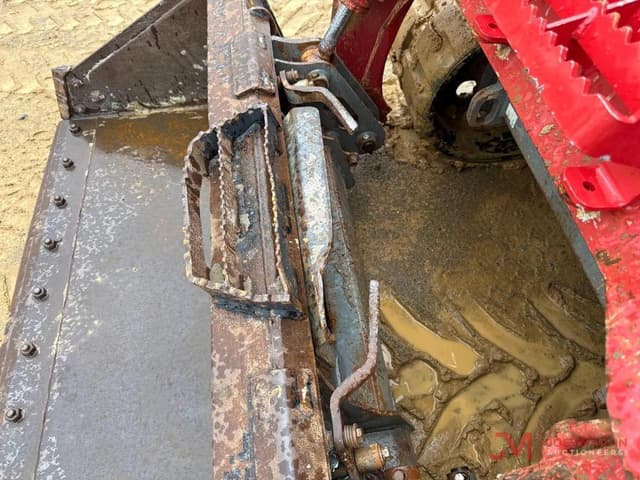 Image of Takeuchi TL8R2 equipment image 1