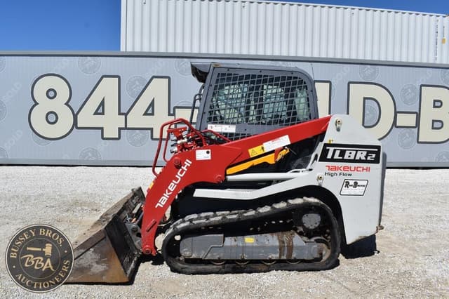 Image of Takeuchi TL8R2 equipment image 4