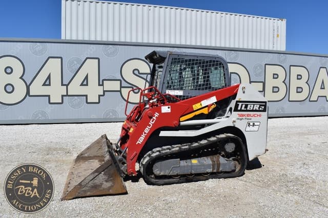 Image of Takeuchi TL8R2 equipment image 3