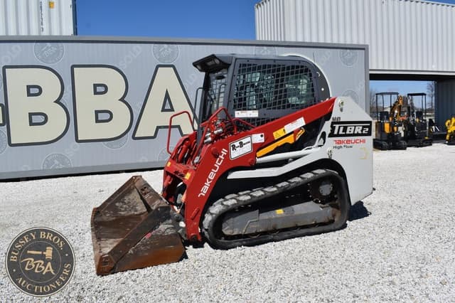 Image of Takeuchi TL8R2 equipment image 3