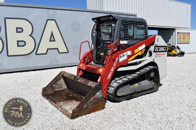 Image of Takeuchi TL8R2 equipment image 2