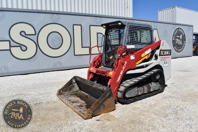 Image of Takeuchi TL8R2 equipment image 2