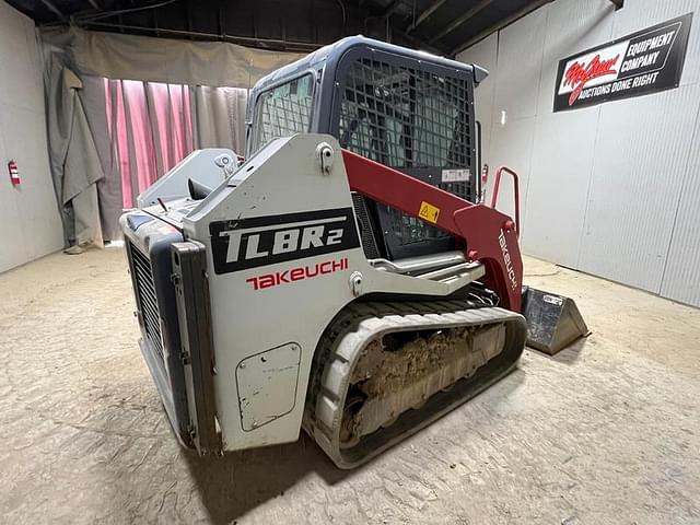 Image of Takeuchi TL8R2 equipment image 4
