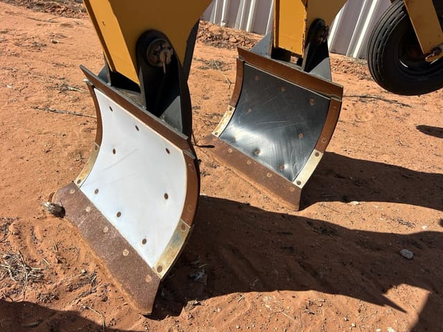 Image of Tatu S-1215 equipment image 3