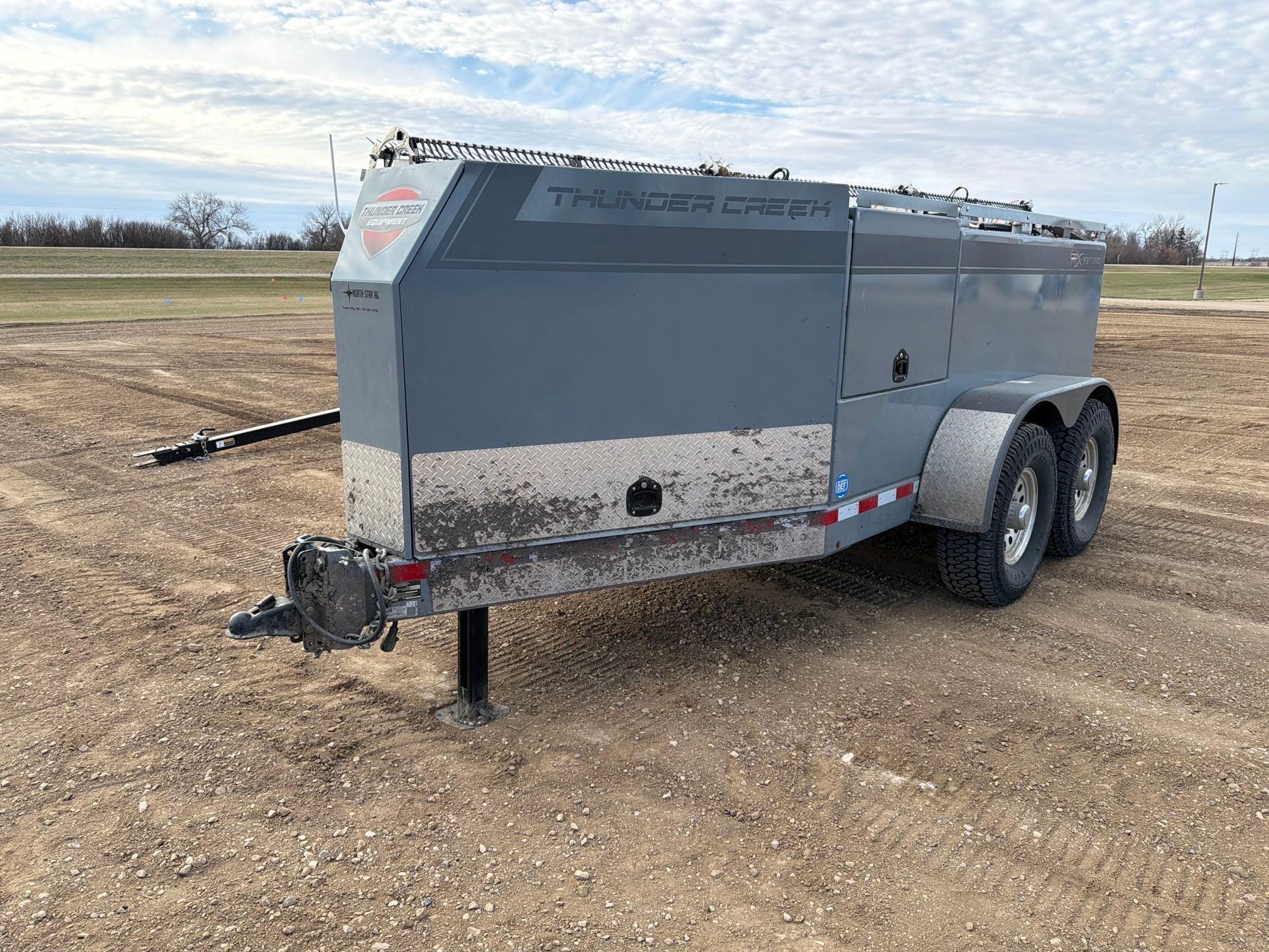 2020 Thunder Creek FST990 Equipment Image0