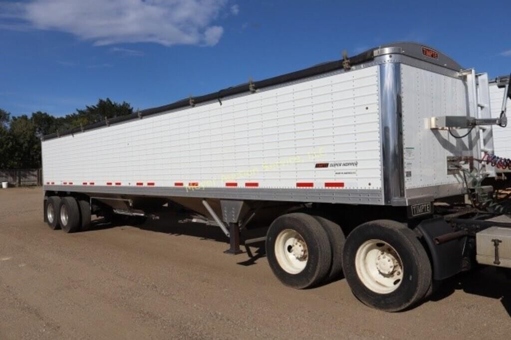 2020 Timpte Super Hopper Equipment Image0