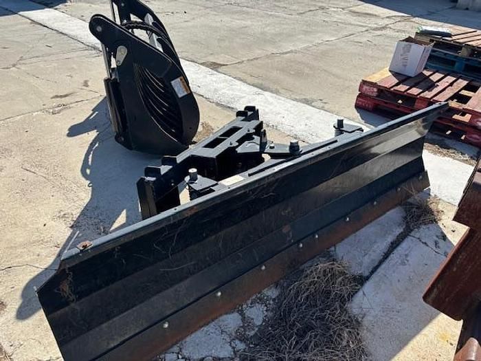 2020 Titan Attachments 709 Equipment Image0